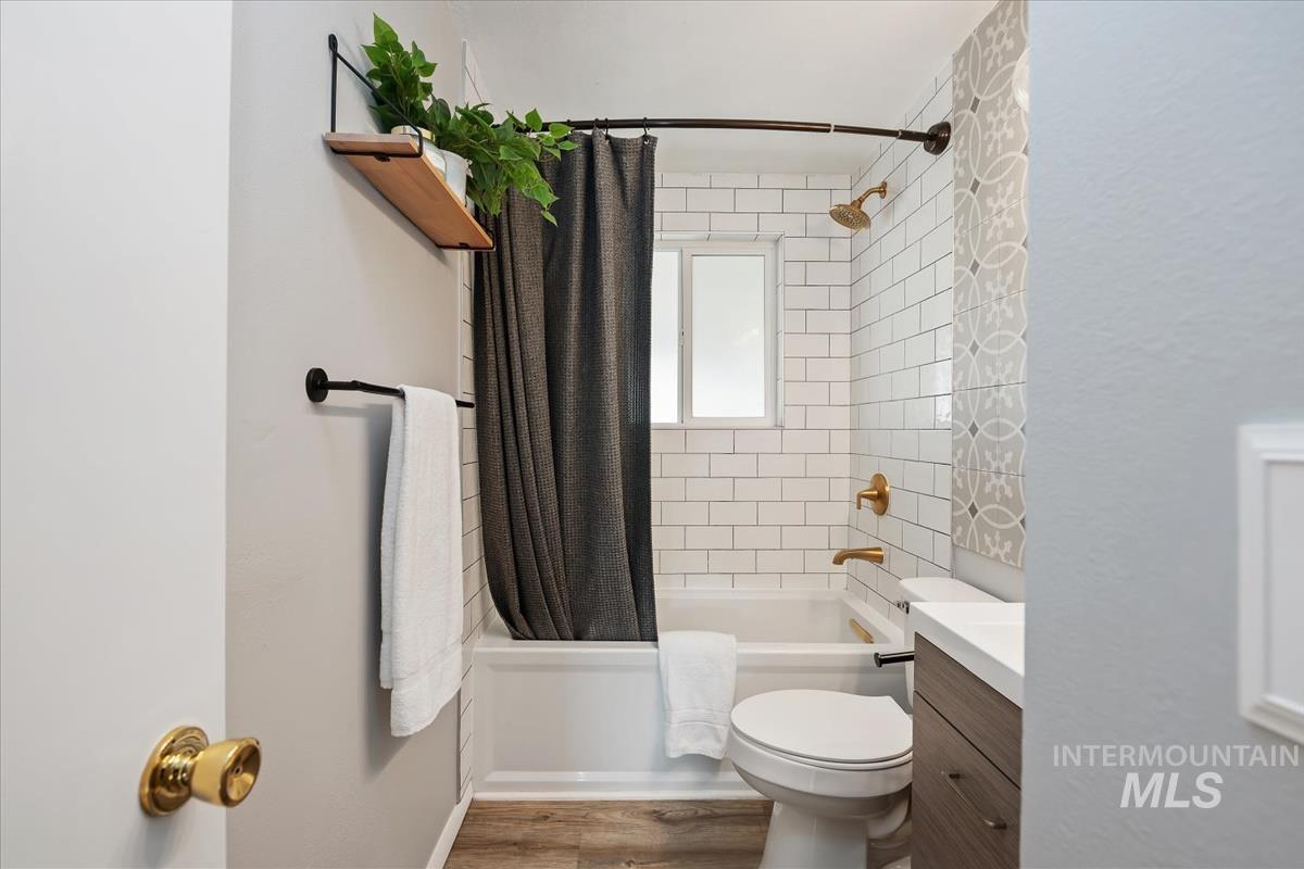 6417 W Everett St, Boise, Idaho 83704, 3 Bedrooms, 1 Bathroom, Residential For Sale, Price $375,000,MLS 98977924