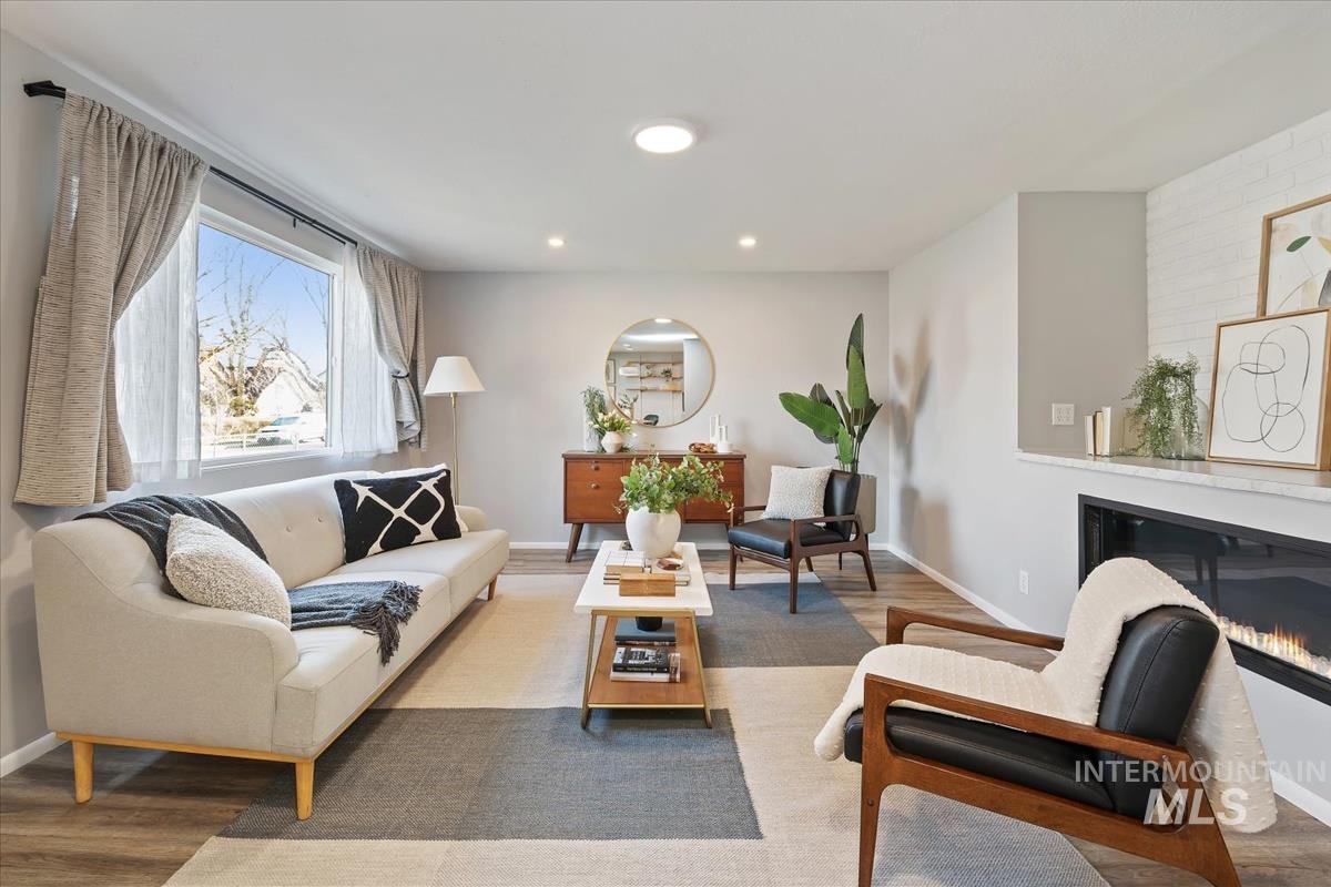 6417 W Everett St, Boise, Idaho 83704, 3 Bedrooms, 1 Bathroom, Residential For Sale, Price $375,000,MLS 98977924