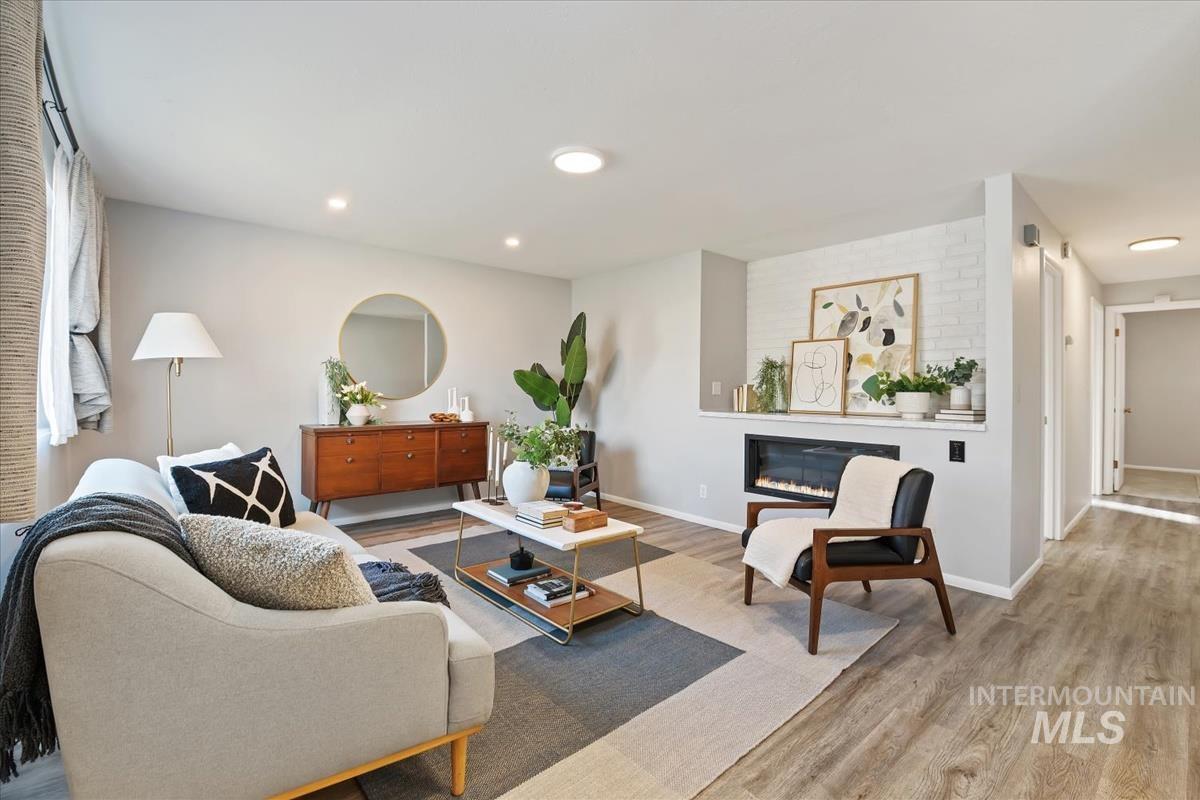 6417 W Everett St, Boise, Idaho 83704, 3 Bedrooms, 1 Bathroom, Residential For Sale, Price $375,000,MLS 98977924