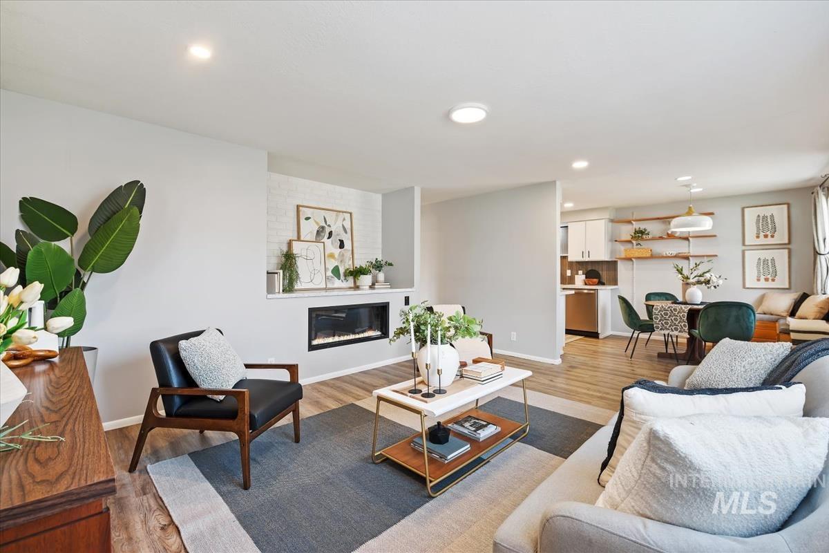 6417 W Everett St, Boise, Idaho 83704, 3 Bedrooms, 1 Bathroom, Residential For Sale, Price $375,000,MLS 98977924