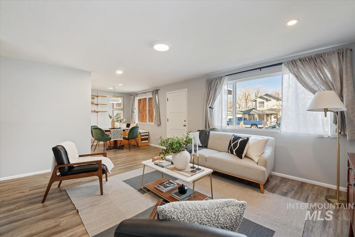 6417 W Everett St, Boise, Idaho 83704, 3 Bedrooms, 1 Bathroom, Residential For Sale, Price $375,000,MLS 98977924