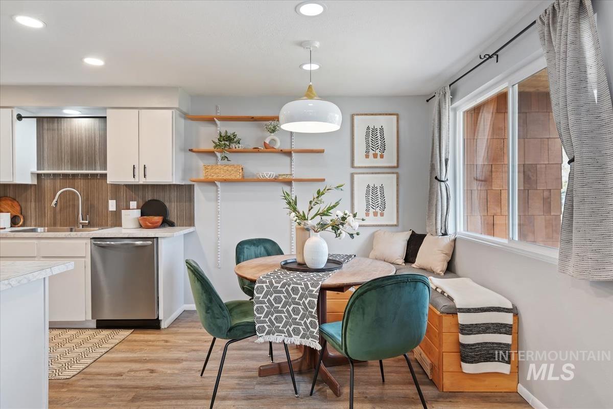 6417 W Everett St, Boise, Idaho 83704, 3 Bedrooms, 1 Bathroom, Residential For Sale, Price $375,000,MLS 98977924