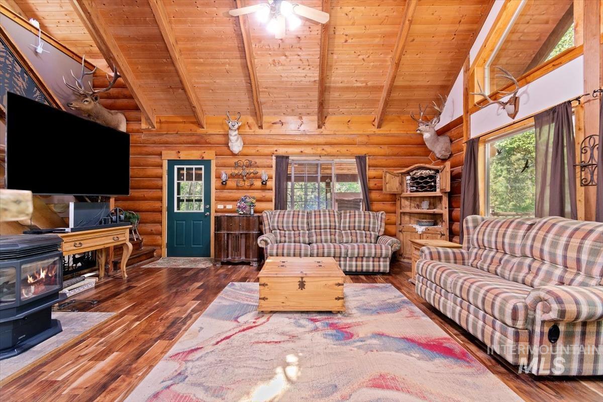 20 Red Fir Dr., Boise, Idaho 83716, 3 Bedrooms, 2 Bathrooms, Residential For Sale, Price $819,000, 98977926