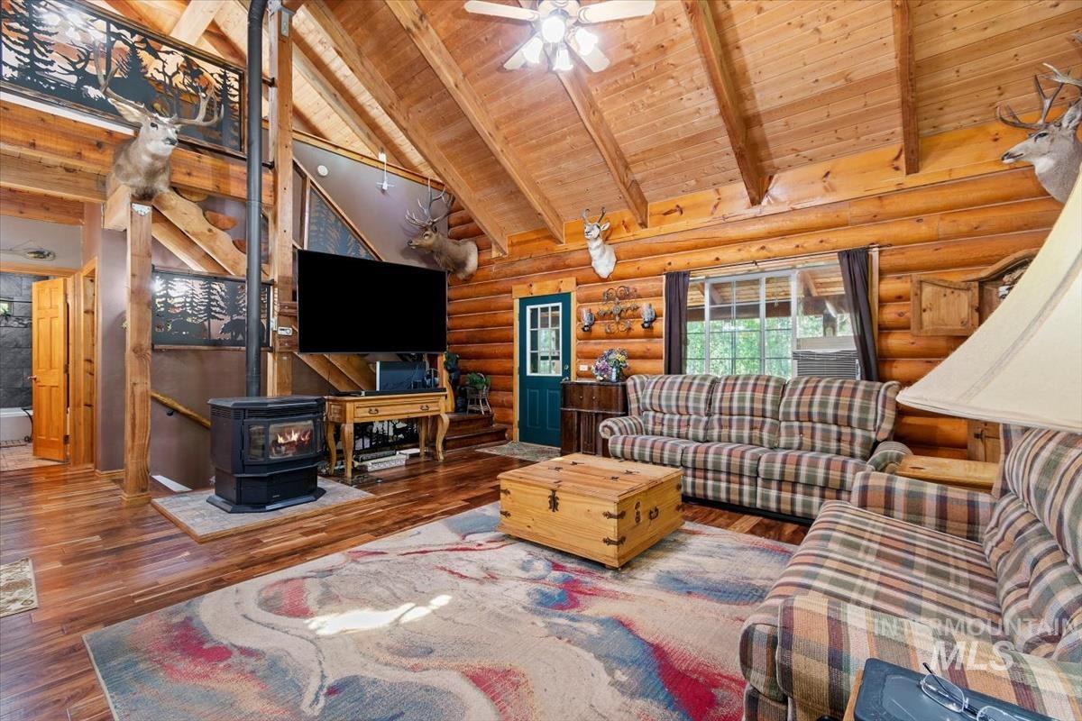 20 Red Fir Dr., Boise, Idaho 83716, 3 Bedrooms, 2 Bathrooms, Residential For Sale, Price $819,000, 98977926