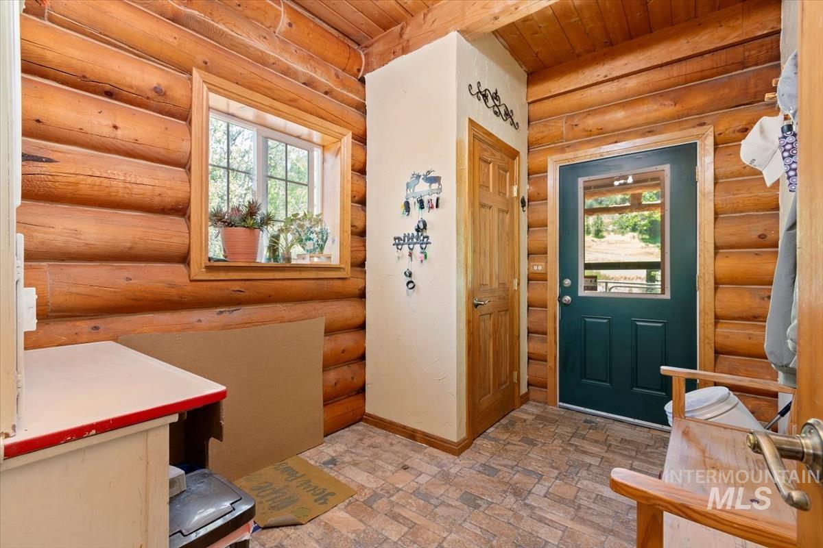 20 Red Fir Dr., Boise, Idaho 83716, 3 Bedrooms, 2 Bathrooms, Residential For Sale, Price $819,000, 98977926