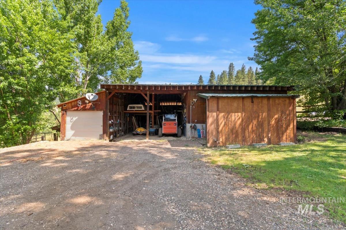 20 Red Fir Dr., Boise, Idaho 83716, 3 Bedrooms, 2 Bathrooms, Residential For Sale, Price $819,000, 98977926