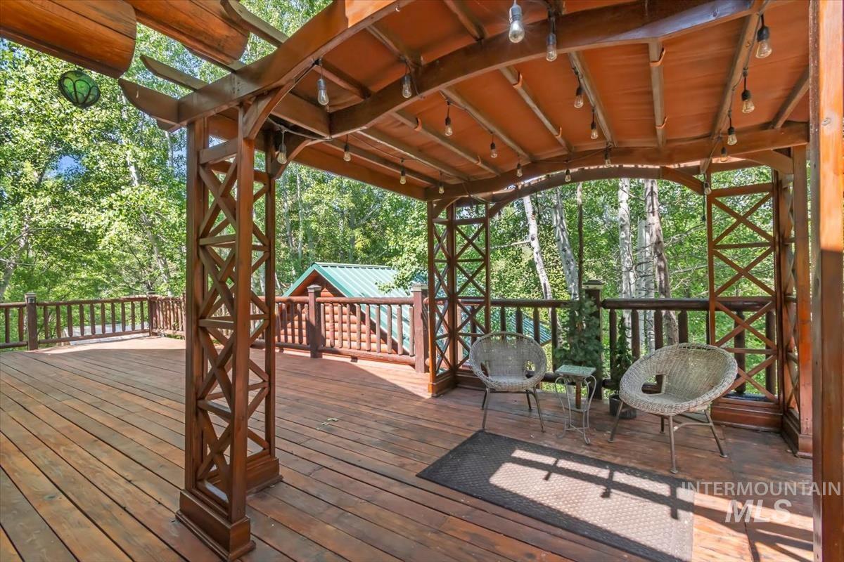 20 Red Fir Dr., Boise, Idaho 83716, 3 Bedrooms, 2 Bathrooms, Residential For Sale, Price $819,000, 98977926