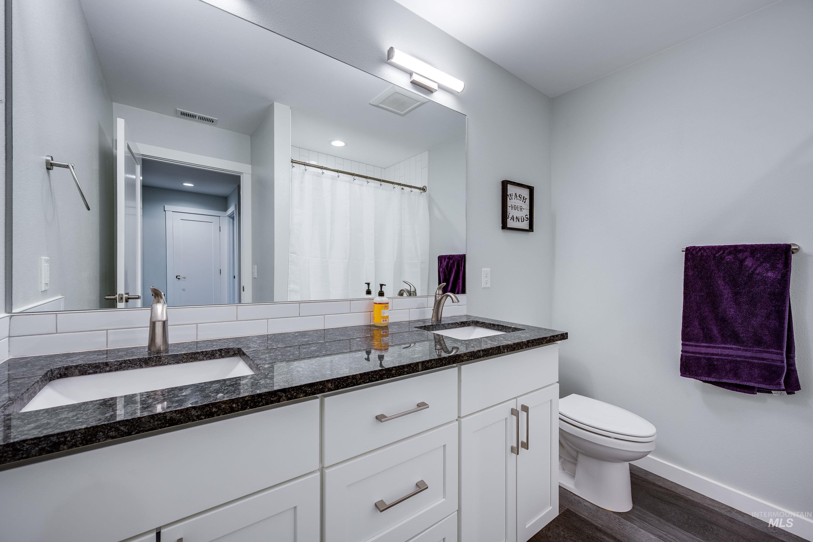 1627 E Third St, Moscow, Idaho 83843, 4 Bedrooms, 3 Bathrooms, Residential For Sale, Price $467,000, 98977927