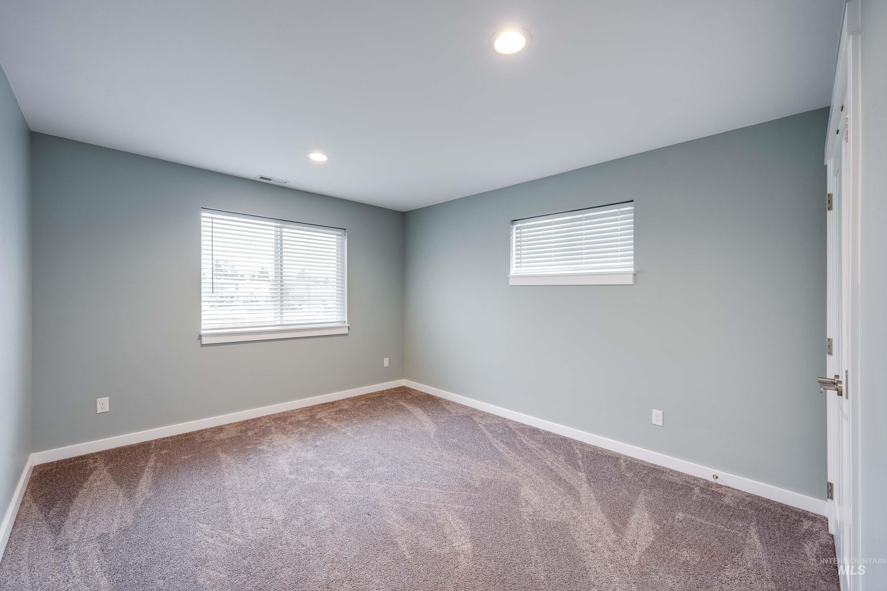 1627 E Third St, Moscow, Idaho 83843, 4 Bedrooms, 3 Bathrooms, Residential For Sale, Price $467,000, 98977927