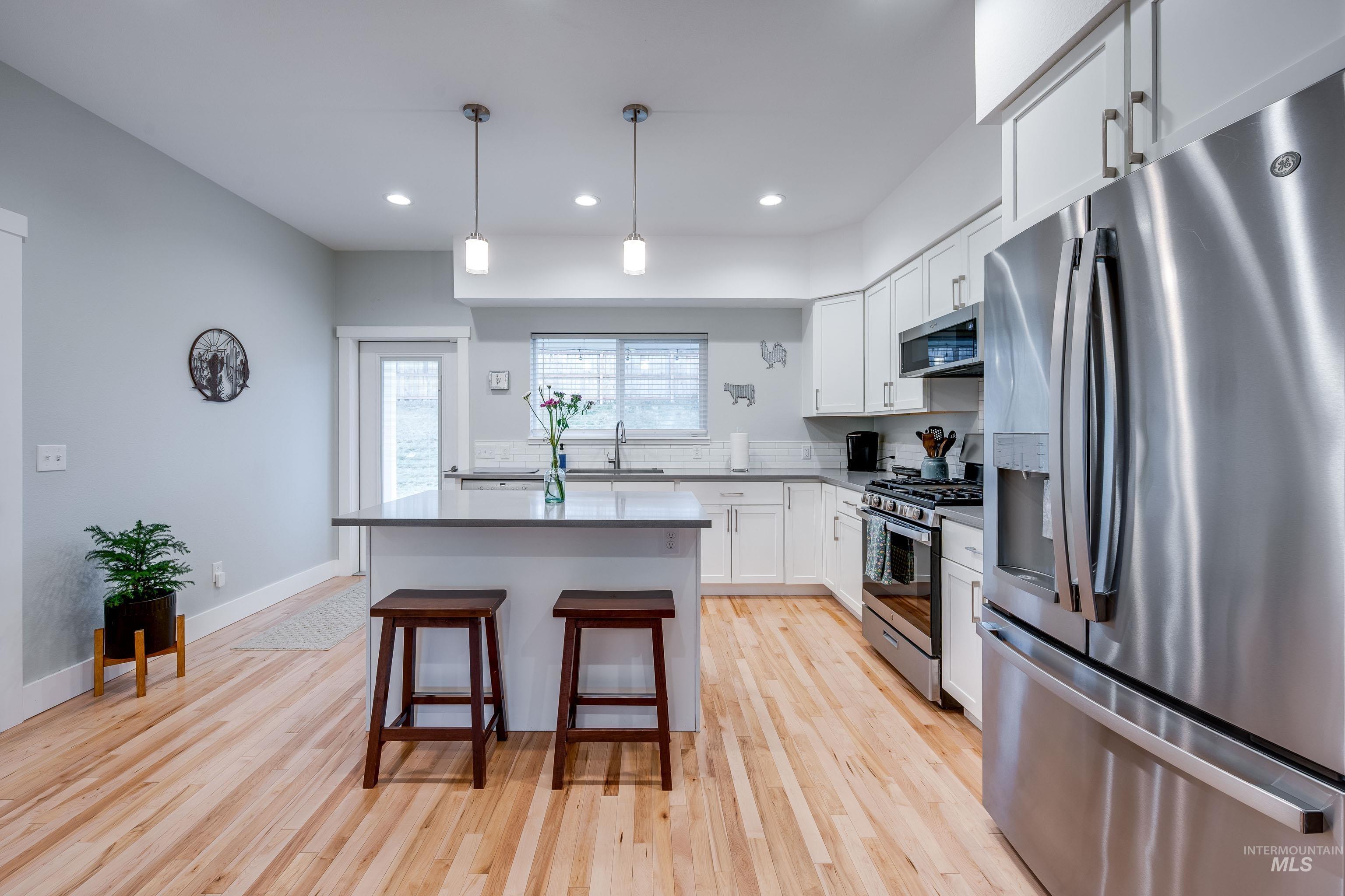 1627 E Third St, Moscow, Idaho 83843, 4 Bedrooms, 3 Bathrooms, Residential For Sale, Price $467,000, 98977927