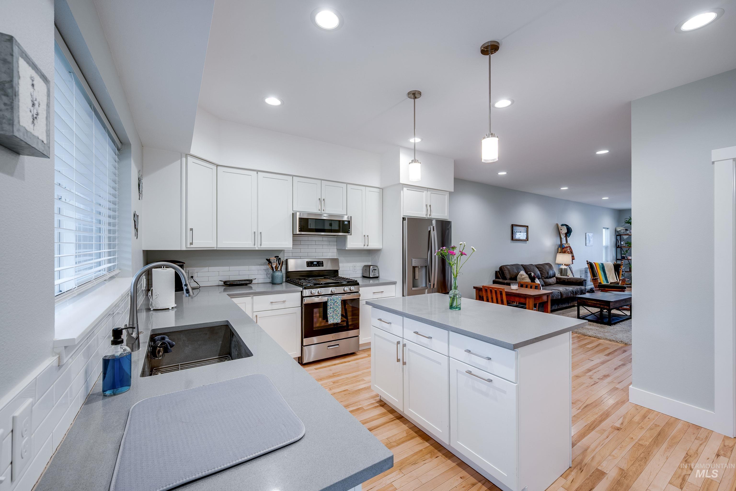 1627 E Third St, Moscow, Idaho 83843, 4 Bedrooms, 3 Bathrooms, Residential For Sale, Price $467,000, 98977927