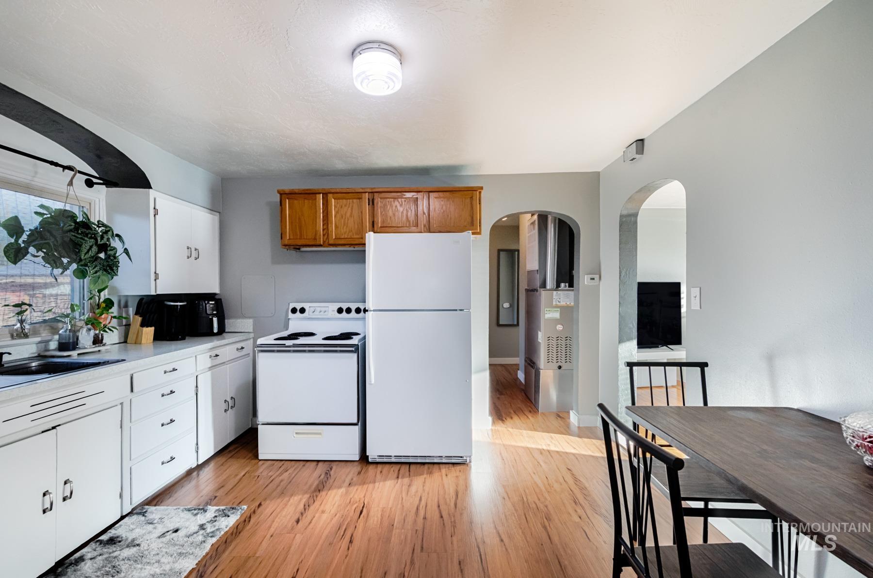 2624 College Ave, Caldwell, Idaho 83605, 2 Bedrooms, 1 Bathroom, Residential For Sale, Price $365,000,MLS 98977929