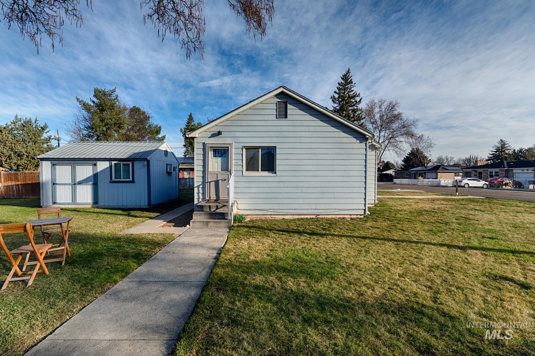 2624 College Ave, Caldwell, Idaho 83605, 2 Bedrooms, 1 Bathroom, Residential For Sale, Price $365,000,MLS 98977929