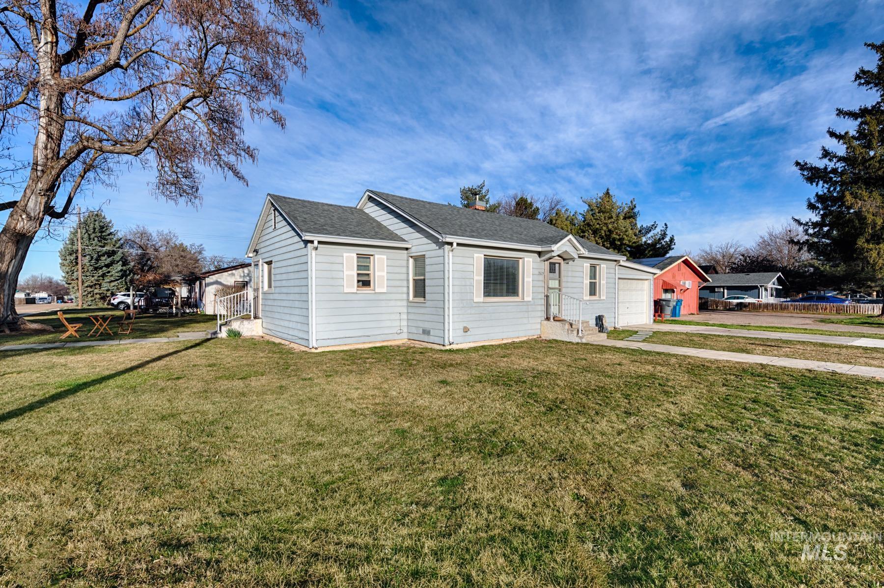 2624 College Ave, Caldwell, Idaho 83605, 3 Bedrooms, 1 Bathroom, Residential For Sale, Price $359,500,MLS 98977929