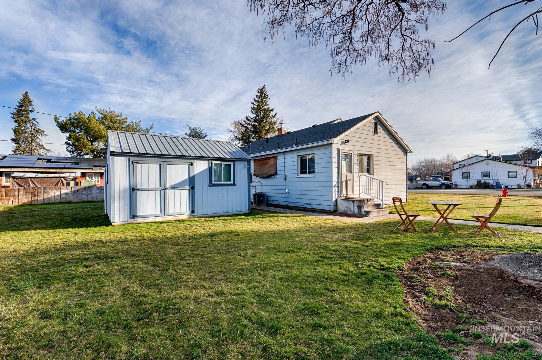 2624 College Ave, Caldwell, Idaho 83605, 2 Bedrooms, 1 Bathroom, Residential For Sale, Price $365,000,MLS 98977929