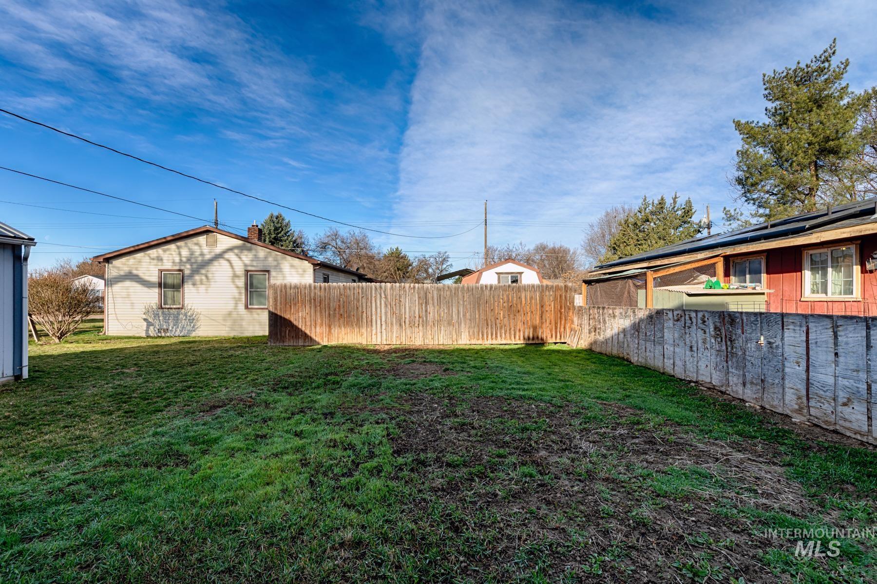 2624 College Ave, Caldwell, Idaho 83605, 2 Bedrooms, 1 Bathroom, Residential For Sale, Price $365,000,MLS 98977929