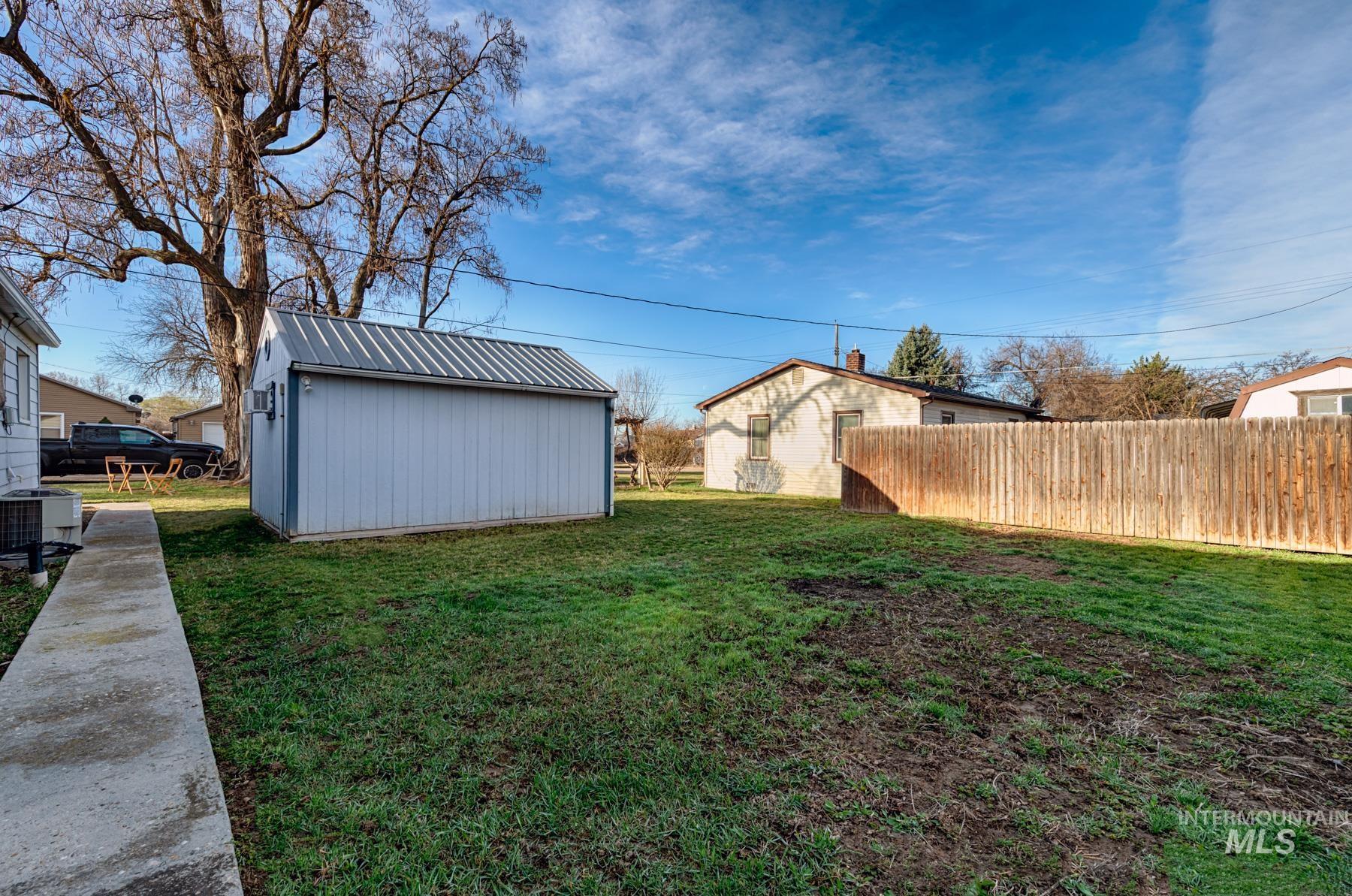 2624 College Ave, Caldwell, Idaho 83605, 2 Bedrooms, 1 Bathroom, Residential For Sale, Price $365,000,MLS 98977929