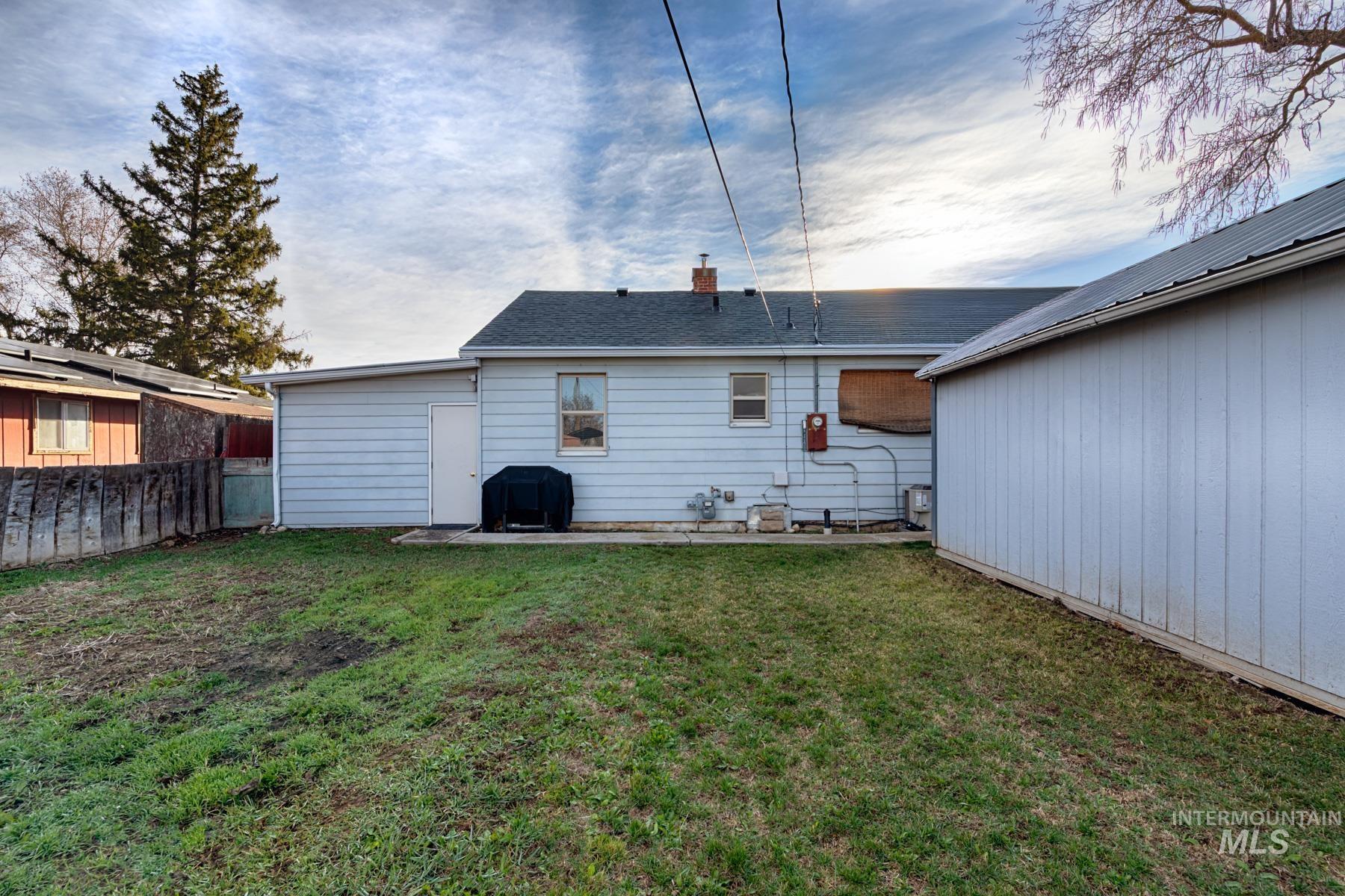 2624 College Ave, Caldwell, Idaho 83605, 2 Bedrooms, 1 Bathroom, Residential For Sale, Price $365,000,MLS 98977929