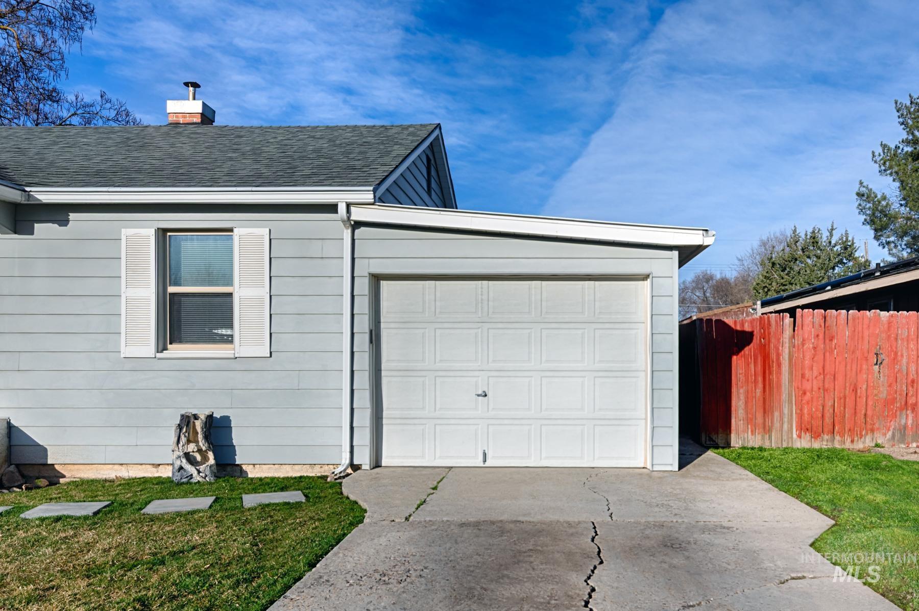 2624 College Ave, Caldwell, Idaho 83605, 2 Bedrooms, 1 Bathroom, Residential For Sale, Price $365,000,MLS 98977929