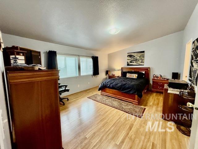 2115 W 6th Avenue, Clarkston, Washington 99403, 4 Bedrooms, 2 Bathrooms, Residential For Sale, Price $125,000, 98977931