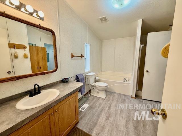 2115 W 6th Avenue, Clarkston, Washington 99403, 4 Bedrooms, 2 Bathrooms, Residential For Sale, Price $125,000, 98977931