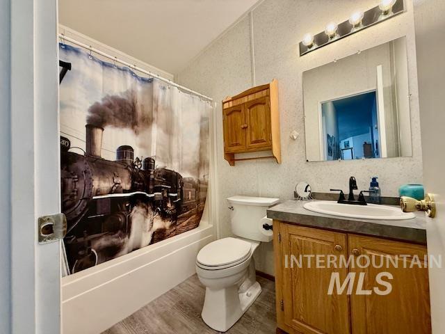 2115 W 6th Avenue, Clarkston, Washington 99403, 4 Bedrooms, 2 Bathrooms, Residential For Sale, Price $125,000, 98977931