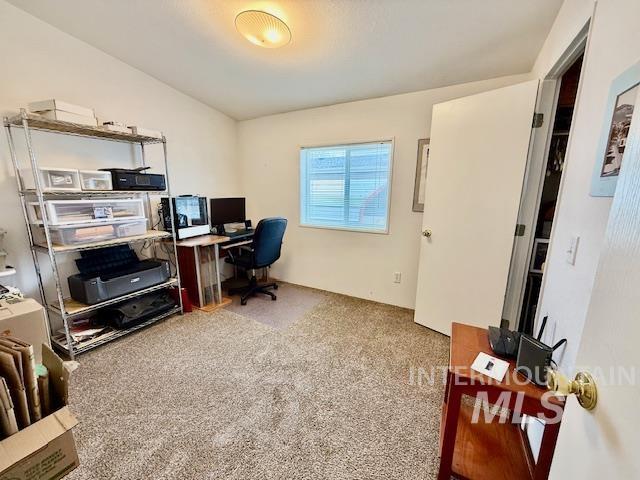 2115 W 6th Avenue, Clarkston, Washington 99403, 4 Bedrooms, 2 Bathrooms, Residential For Sale, Price $125,000, 98977931