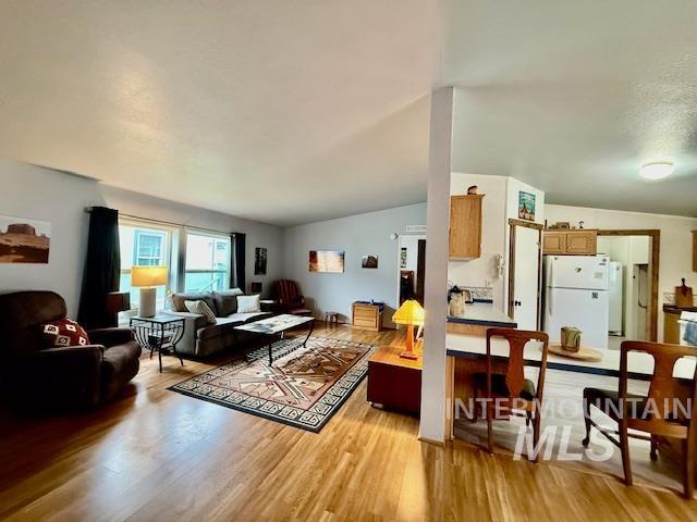 2115 W 6th Avenue, Clarkston, Washington 99403, 4 Bedrooms, 2 Bathrooms, Residential For Sale, Price $125,000, 98977931