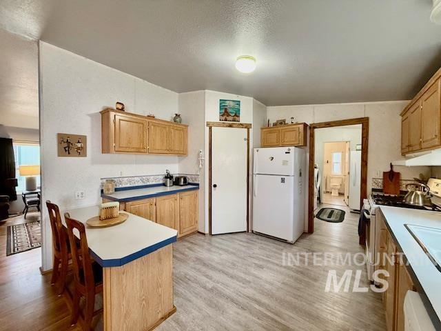 2115 W 6th Avenue, Clarkston, Washington 99403, 4 Bedrooms, 2 Bathrooms, Residential For Sale, Price $125,000, 98977931