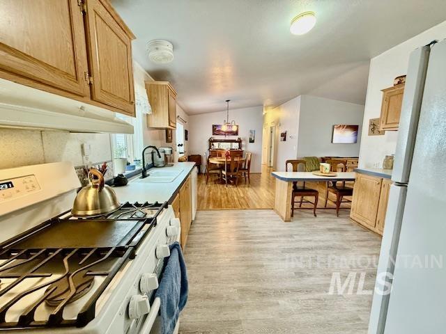 2115 W 6th Avenue, Clarkston, Washington 99403, 4 Bedrooms, 2 Bathrooms, Residential For Sale, Price $125,000, 98977931