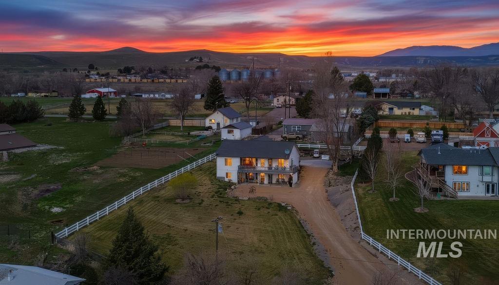 803 S Boise, Glenns Ferry, Idaho 83623, 4 Bedrooms, 3 Bathrooms, Residential For Sale, Price $625,000,MLS 98977932