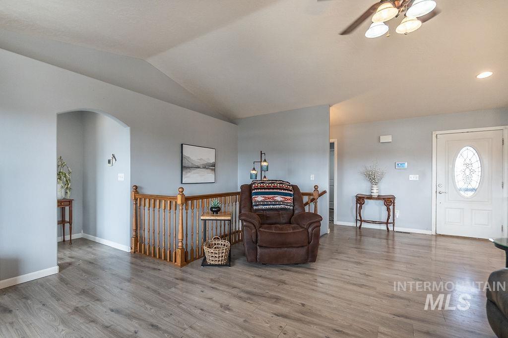 803 S Boise, Glenns Ferry, Idaho 83623, 4 Bedrooms, 3 Bathrooms, Residential For Sale, Price $625,000,MLS 98977932
