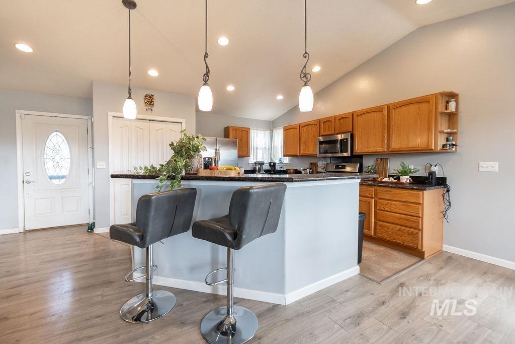 803 S Boise, Glenns Ferry, Idaho 83623, 4 Bedrooms, 3 Bathrooms, Residential For Sale, Price $625,000,MLS 98977932
