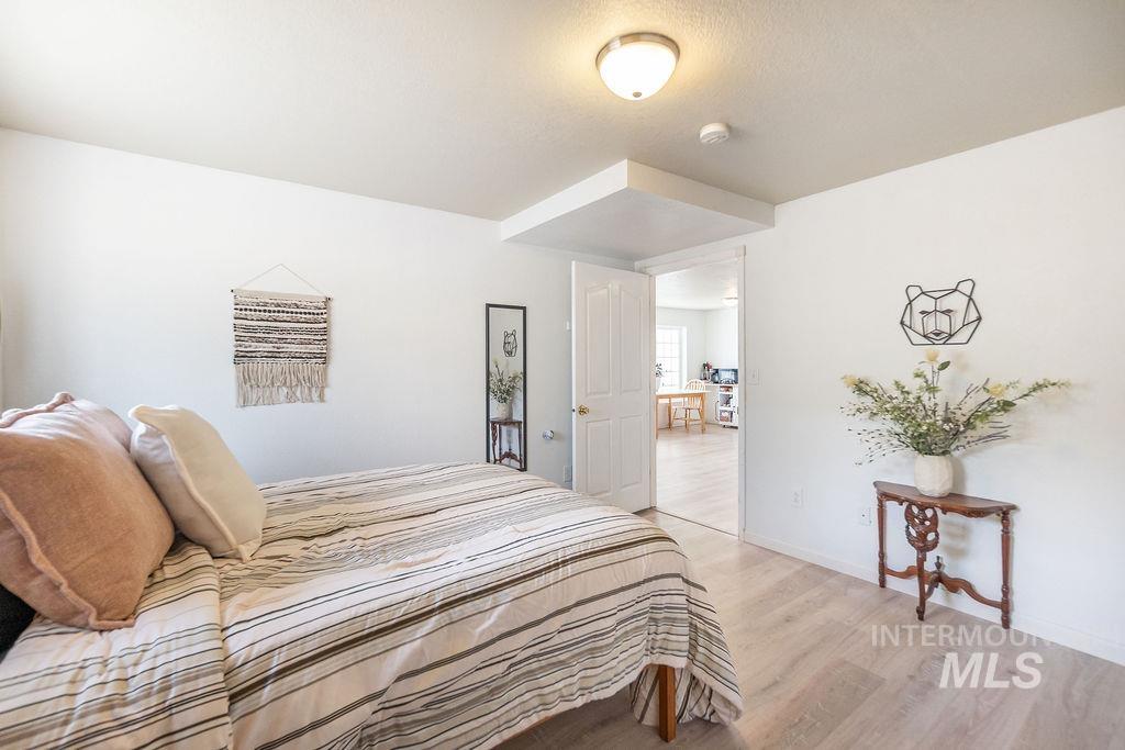 803 S Boise, Glenns Ferry, Idaho 83623, 4 Bedrooms, 3 Bathrooms, Residential For Sale, Price $685,000, 98977932