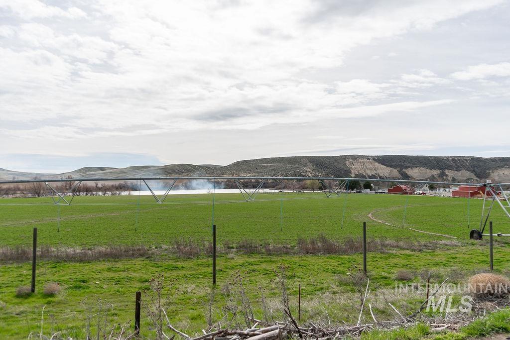 803 S Boise, Glenns Ferry, Idaho 83623, 4 Bedrooms, 3 Bathrooms, Residential For Sale, Price $685,000,MLS 98977932