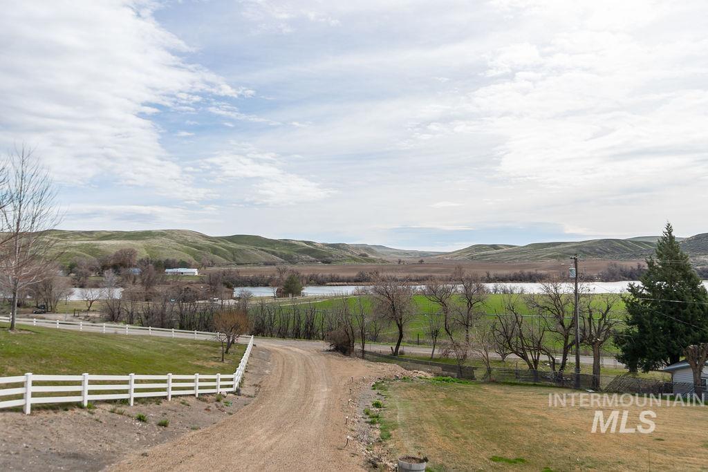 803 S Boise, Glenns Ferry, Idaho 83623, 4 Bedrooms, 3 Bathrooms, Residential For Sale, Price $685,000,MLS 98977932