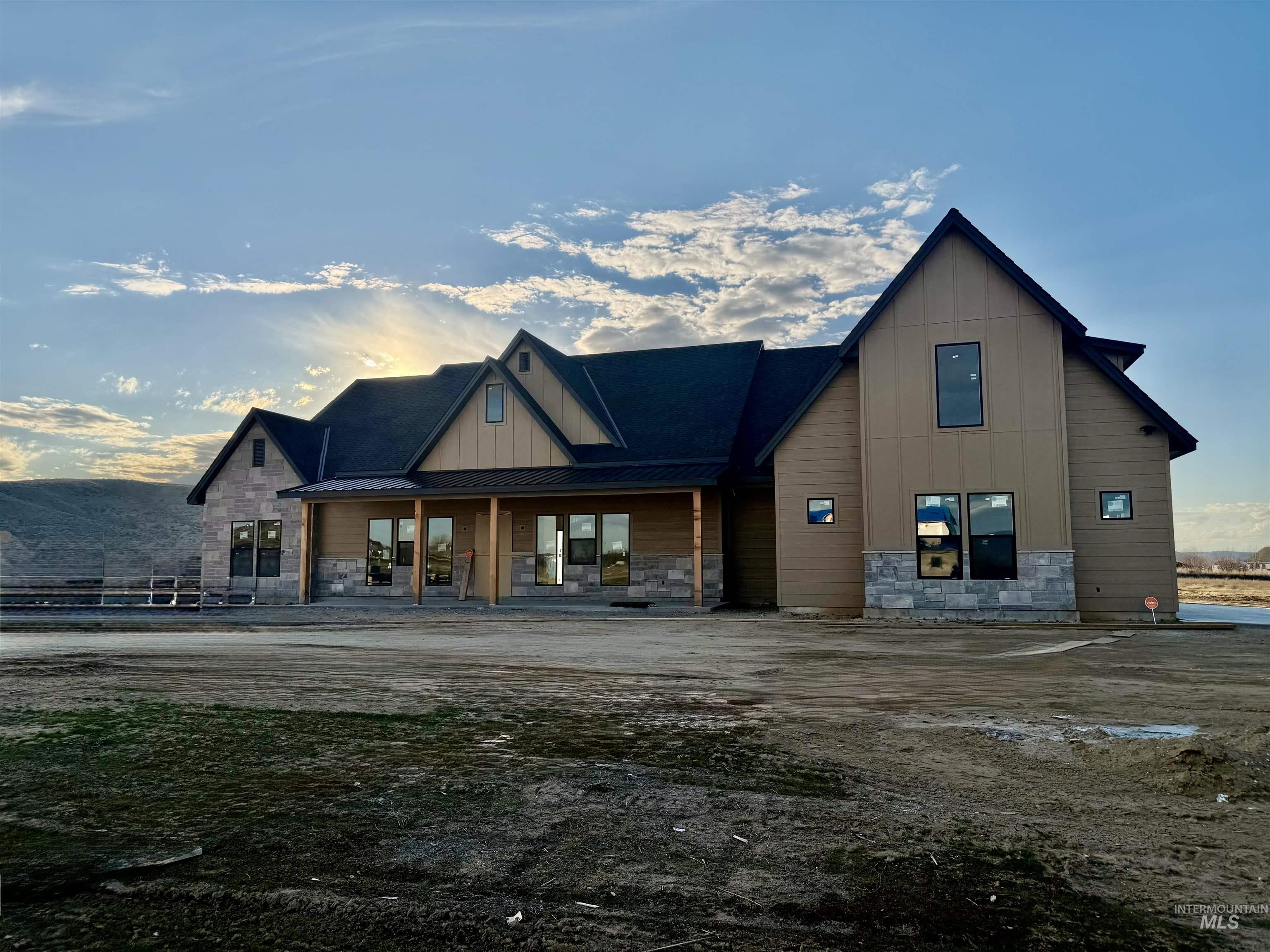 6677 Sophie Lane, Emmett, Idaho 83617, 5 Bedrooms, 4 Bathrooms, Residential For Sale, Price $1,699,444,MLS 98977933