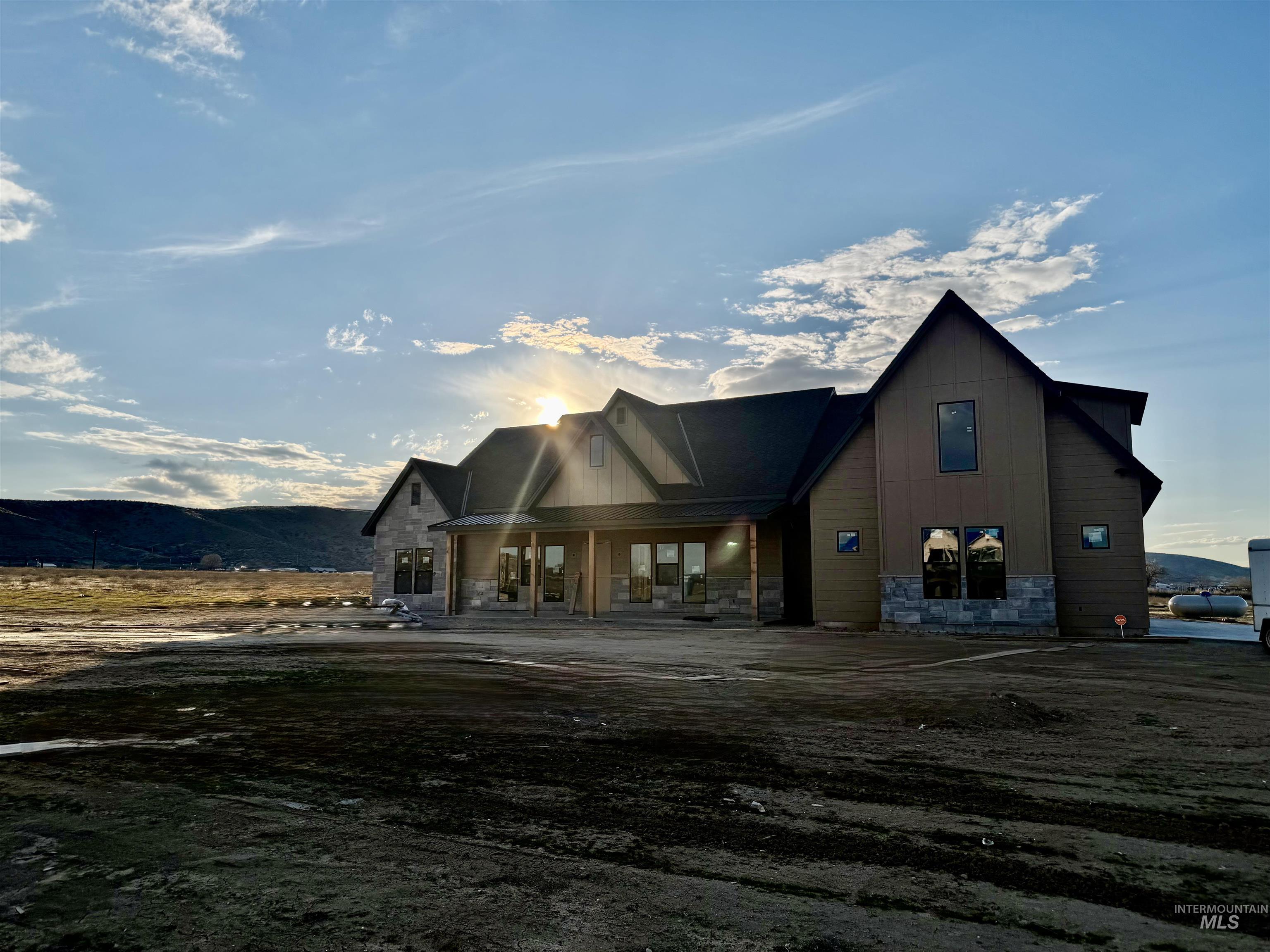 6677 Sophie Lane, Emmett, Idaho 83617, 5 Bedrooms, 4 Bathrooms, Residential For Sale, Price $1,699,444,MLS 98977933