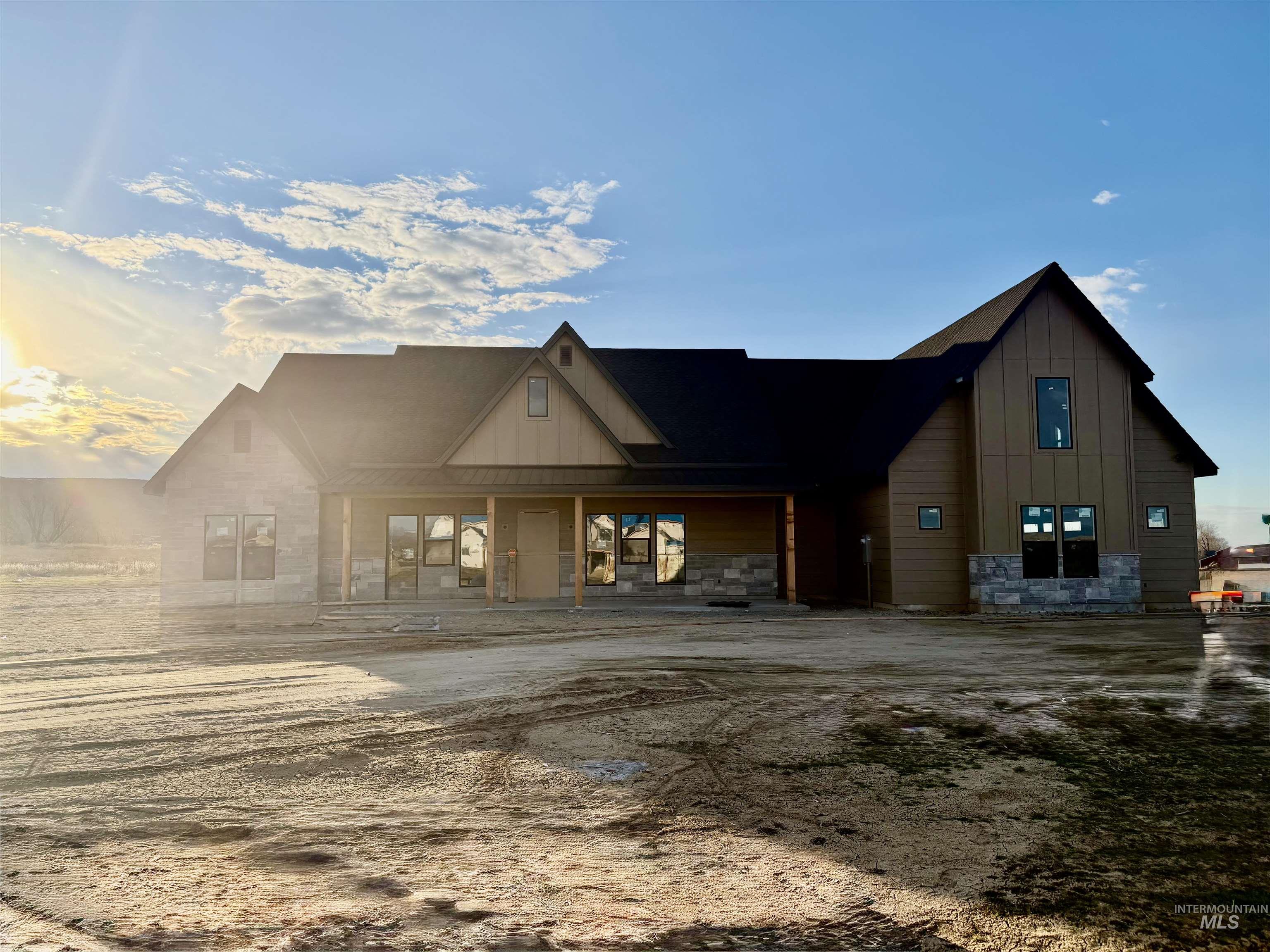 6677 Sophie Lane, Emmett, Idaho 83617, 5 Bedrooms, 4 Bathrooms, Residential For Sale, Price $1,699,444,MLS 98977933