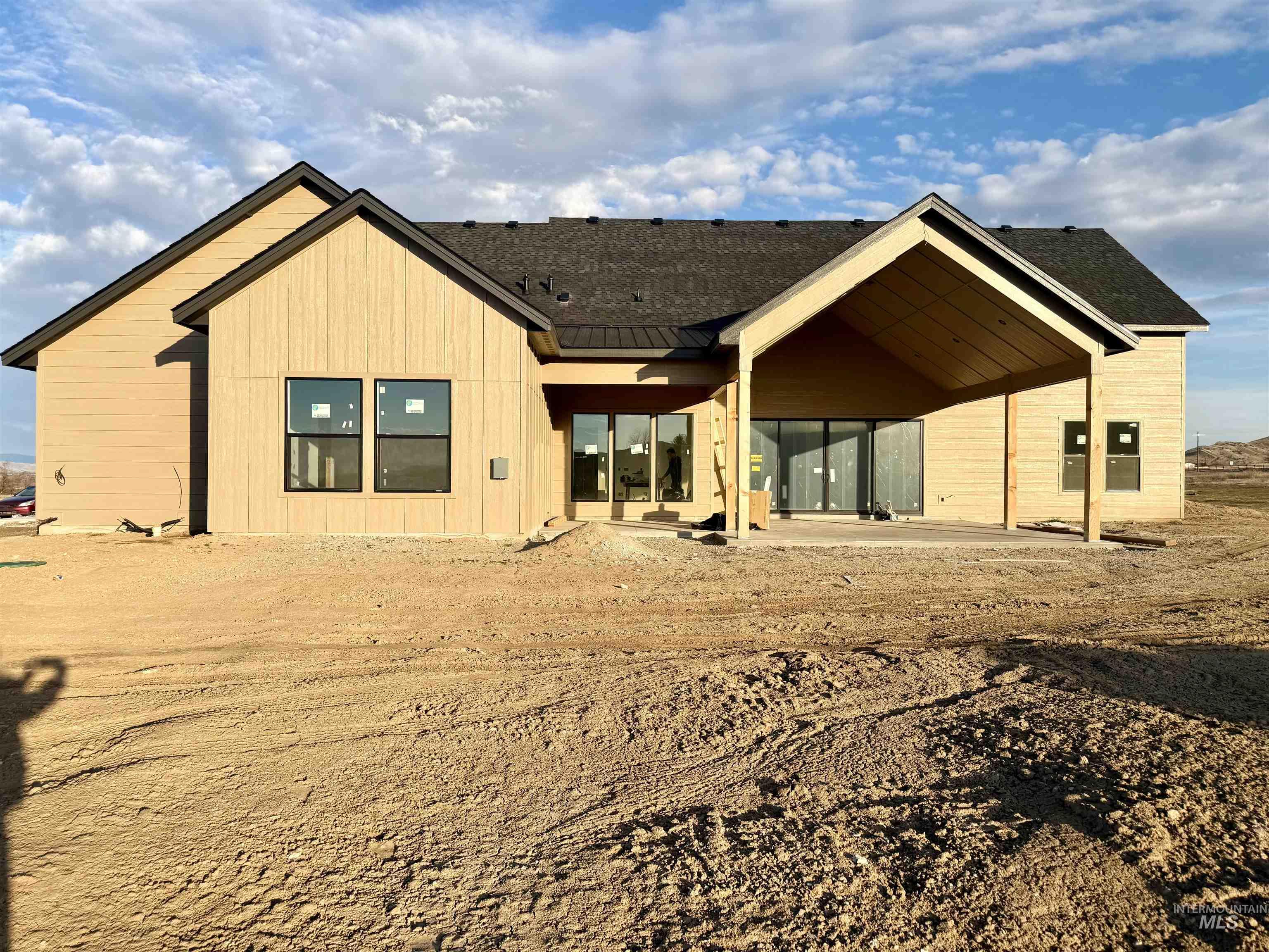 6677 Sophie Lane, Emmett, Idaho 83617, 5 Bedrooms, 4 Bathrooms, Residential For Sale, Price $1,699,444,MLS 98977933