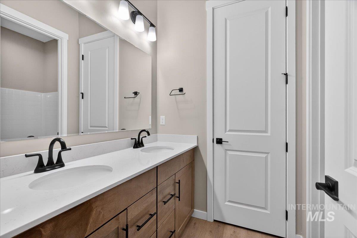 1275 Stirling Meadows St, Middleton, Idaho 83644, 4 Bedrooms, 3 Bathrooms, Residential For Sale, Price $759,990, 98977934