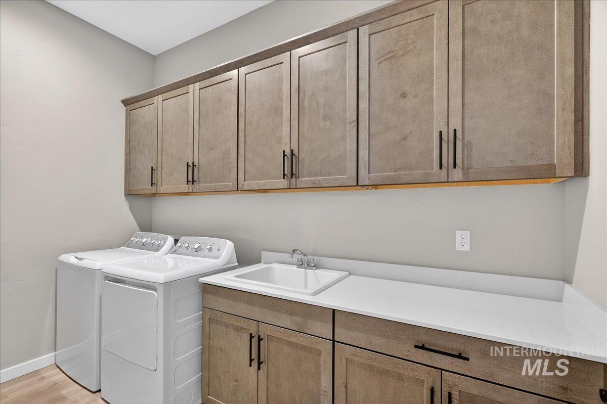 1275 Stirling Meadows St, Middleton, Idaho 83644, 4 Bedrooms, 3 Bathrooms, Residential For Sale, Price $759,990, 98977934