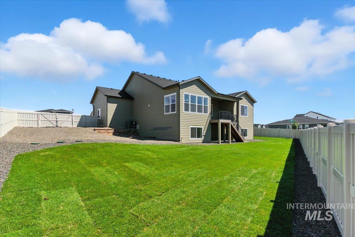 1275 Stirling Meadows St, Middleton, Idaho 83644, 4 Bedrooms, 3 Bathrooms, Residential For Sale, Price $759,990, 98977934