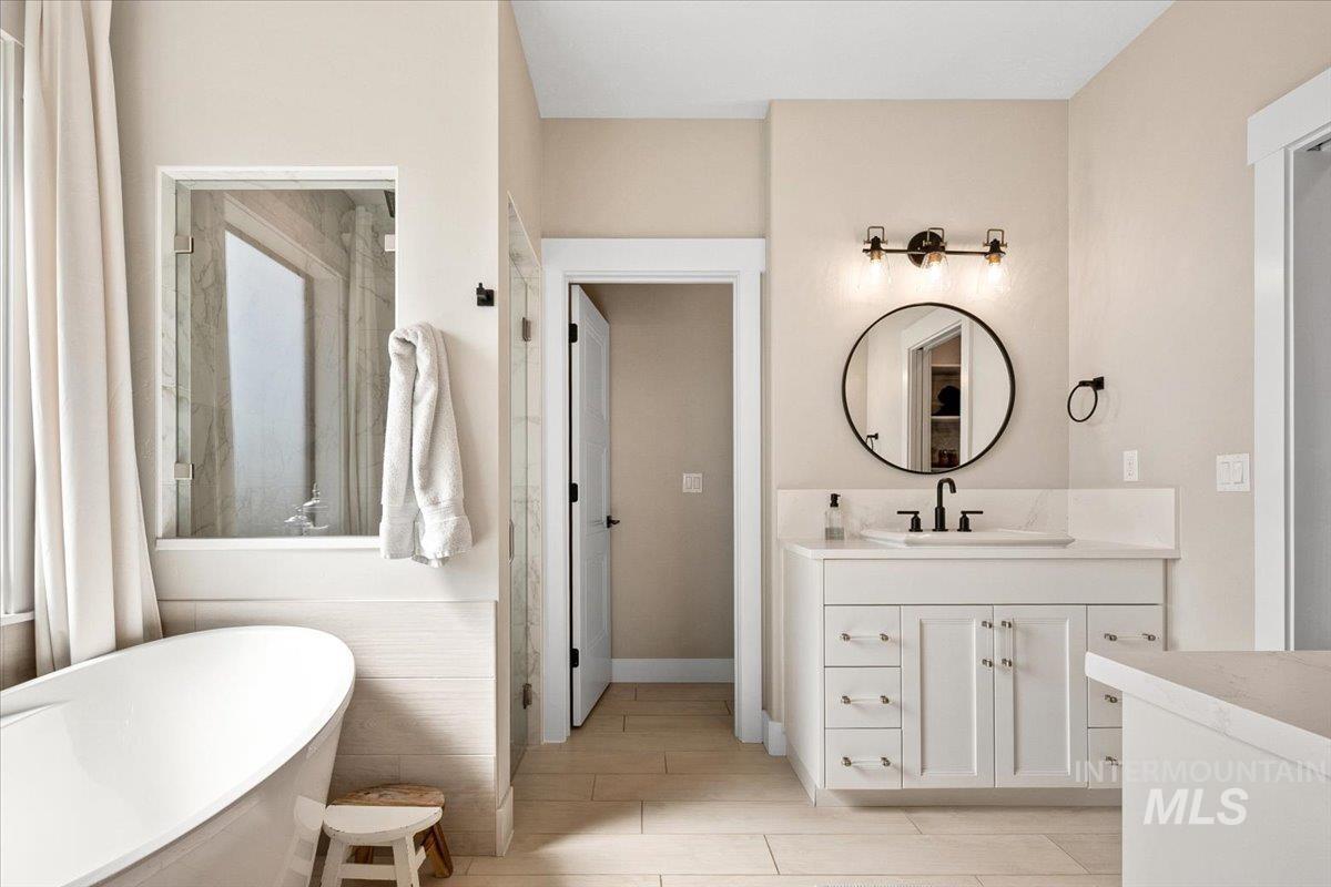 14042 Latigo Ln, Caldwell, Idaho 83607, 3 Bedrooms, 4 Bathrooms, Residential For Sale, Price $1,224,900,MLS 98977935