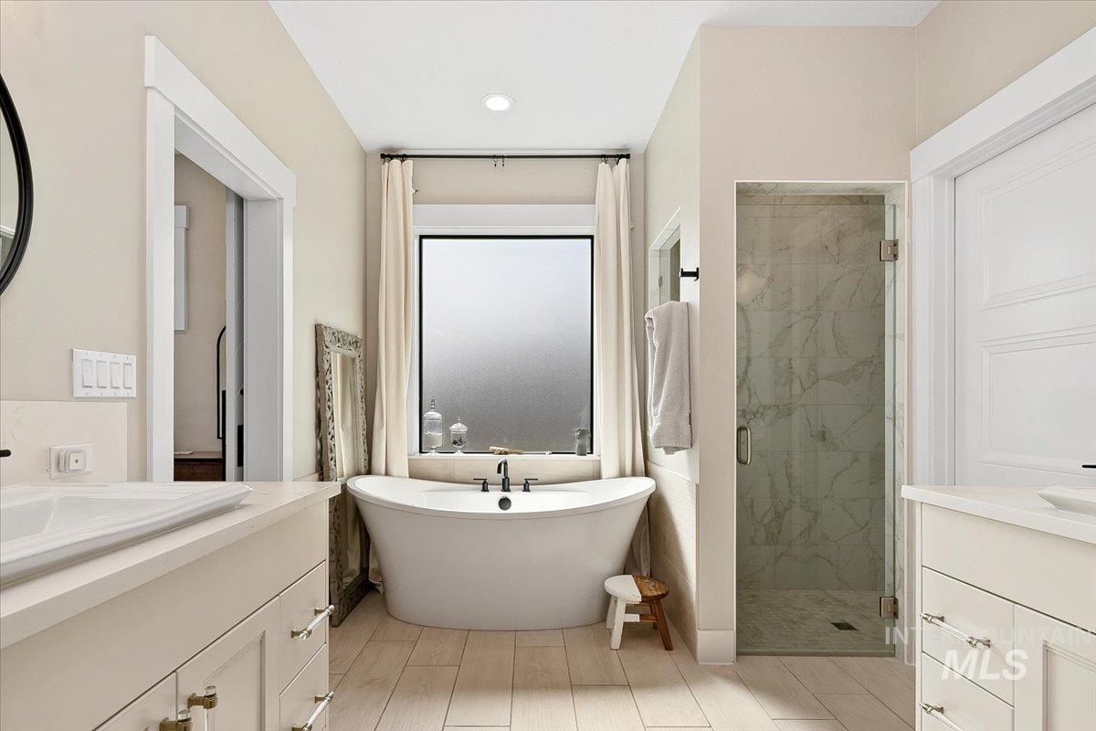 14042 Latigo Ln, Caldwell, Idaho 83607, 3 Bedrooms, 4 Bathrooms, Residential For Sale, Price $1,224,900,MLS 98977935