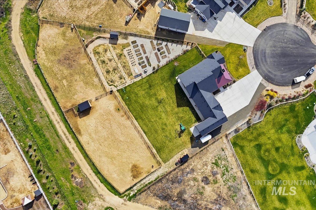 14042 Latigo Ln, Caldwell, Idaho 83607, 3 Bedrooms, 4 Bathrooms, Residential For Sale, Price $1,224,900,MLS 98977935