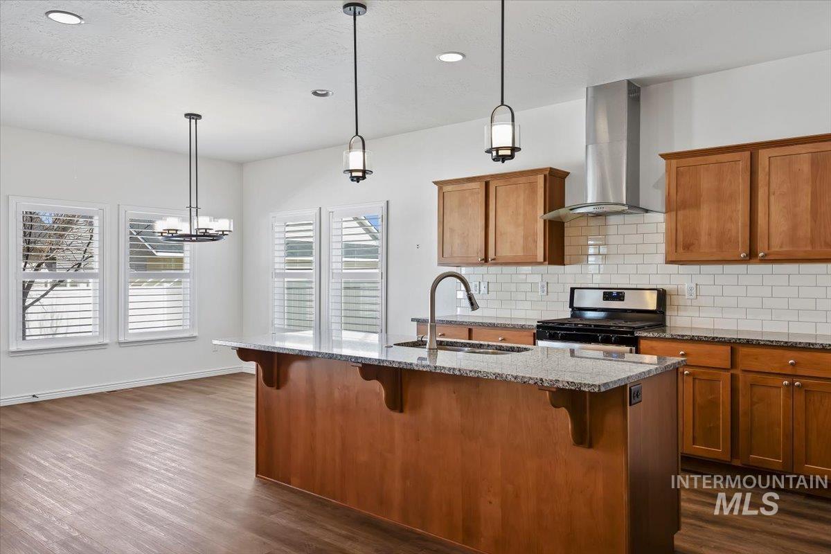 1182 Sunnybrook Ave., Twin Falls, Idaho 83301, 3 Bedrooms, 2 Bathrooms, Residential For Sale, Price $417,900, 98977936