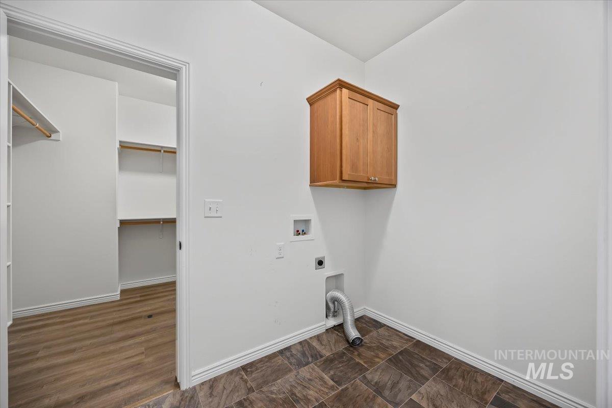 1182 Sunnybrook Ave., Twin Falls, Idaho 83301, 3 Bedrooms, 2 Bathrooms, Residential For Sale, Price $417,900, 98977936