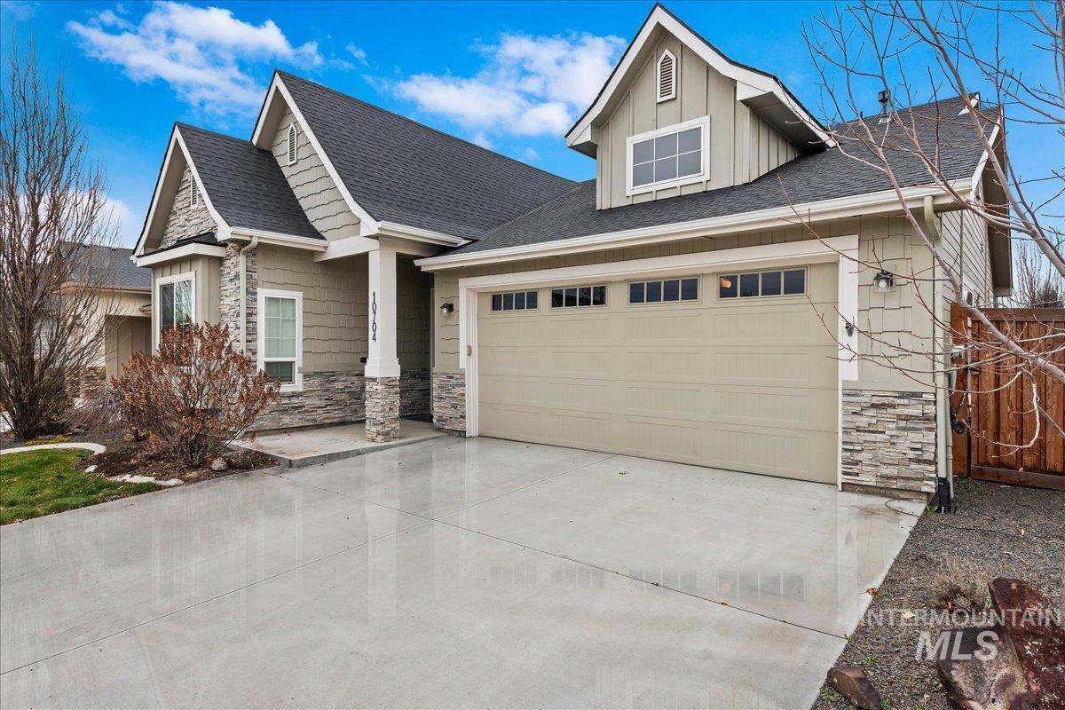 10704 W Evelia St, Boise, Idaho 83709, 3 Bedrooms, 2 Bathrooms, Residential For Sale, Price $585,000,MLS 98977937