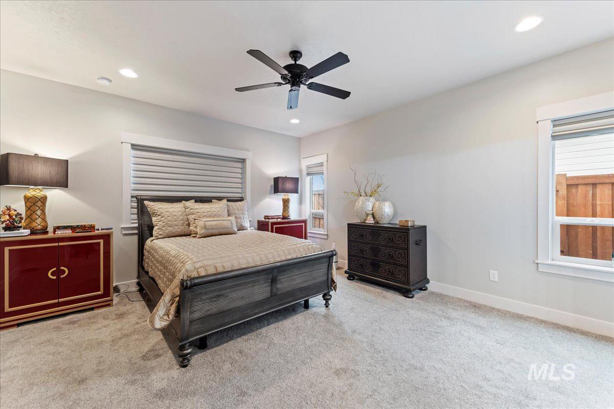 10704 W Evelia St, Boise, Idaho 83709, 3 Bedrooms, 2 Bathrooms, Residential For Sale, Price $585,000,MLS 98977937